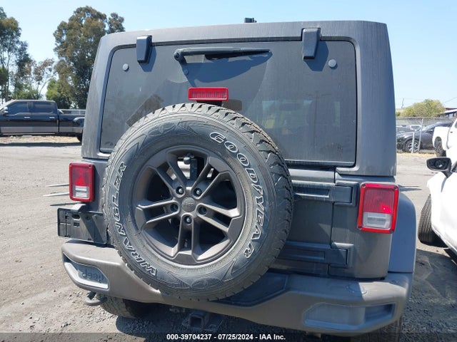 1C4BJWEG7GL288820 Jeep Wrangler Unlimited 75th Anniversary