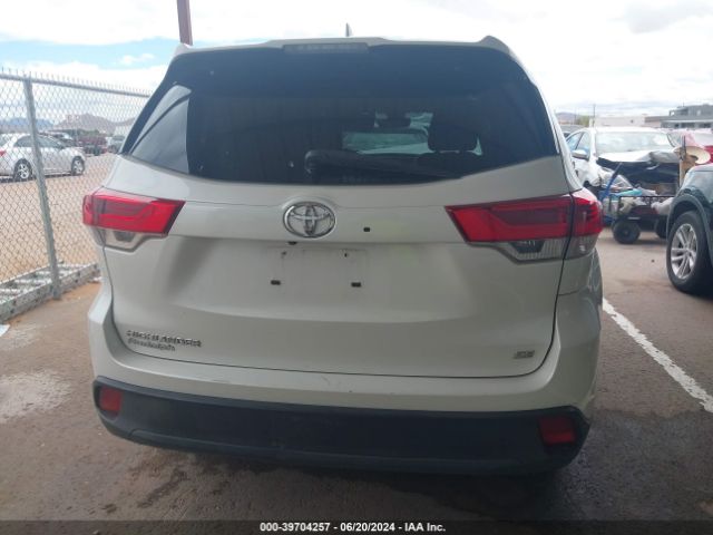 5TDKZRFH5HS522888 Toyota Highlander Se