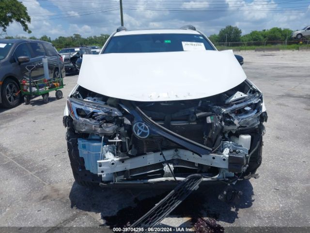 JTMJFREV1JJ258843 Toyota RAV4 SE