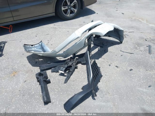 JTMJFREV1JJ258843 Toyota RAV4 SE