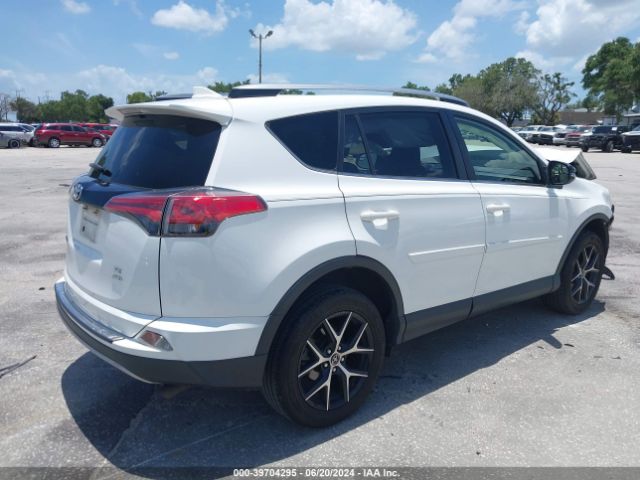 JTMJFREV1JJ258843 Toyota RAV4 SE