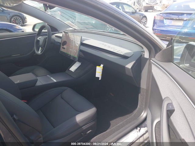 2024 TESLA MODEL 3 5YJ3E1EA1RF748065 Photo 4