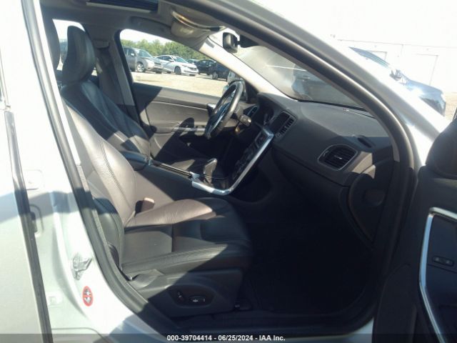 YV1612FS3E2275962 Volvo S60 T5/t5 Platinum/t5 Premier/t5 Premier Plus