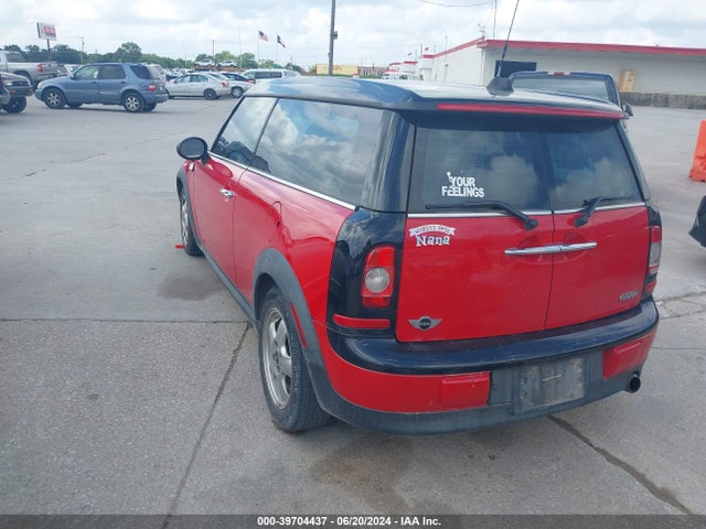 2009 MINI COOPER CLUBMAN WMWML33509TX35958 Photo 2