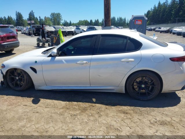 ZARFAEAV0J7586244 Alfa Romeo Giulia Quadrifoglio Rwd