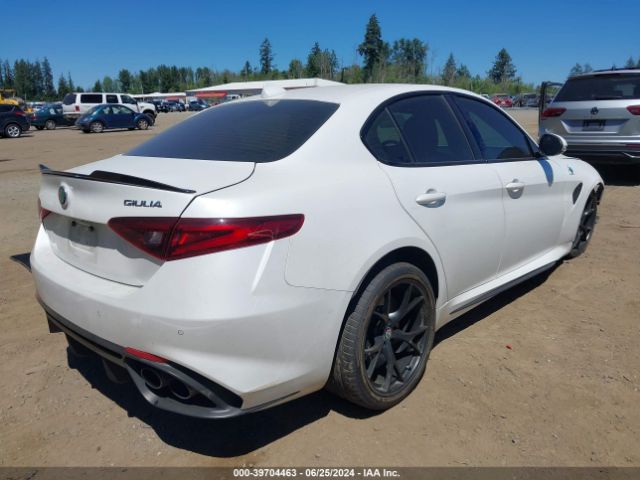 ZARFAEAV0J7586244 Alfa Romeo Giulia Quadrifoglio Rwd