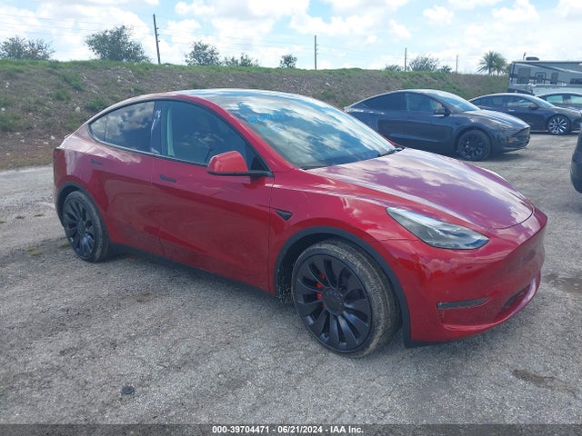 2024 TESLA MODEL Y 7SAYGDEF7RA282834 Photo 0