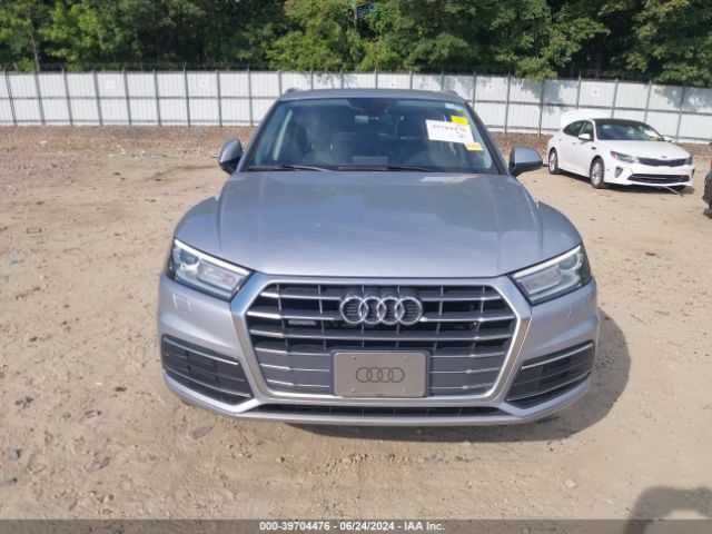 WA1ANAFY4J2004688 Audi Q5 2.0t Premium/2.0t Tech Premium
