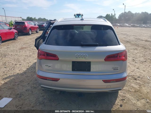WA1ANAFY4J2004688 Audi Q5 2.0t Premium/2.0t Tech Premium