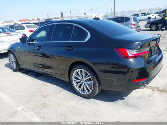 3MW69FF08R8E36623 BMW 3 Series 330i