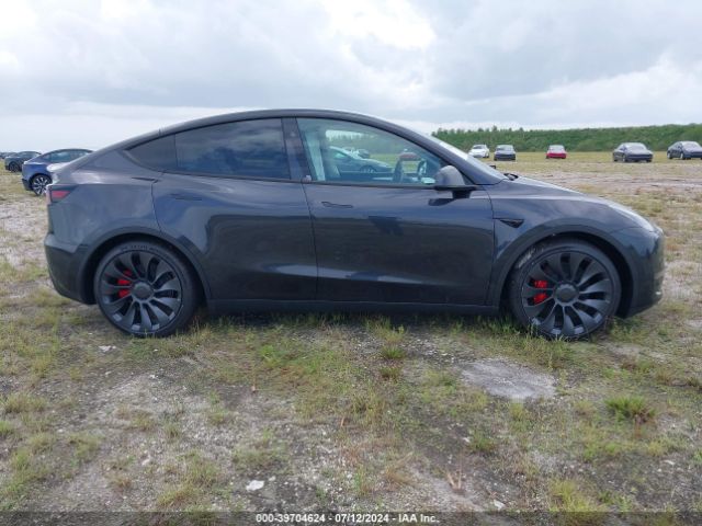 7SAYGDEF3RF051027 Tesla Model Y Performance Dual Motor All-wheel Drive