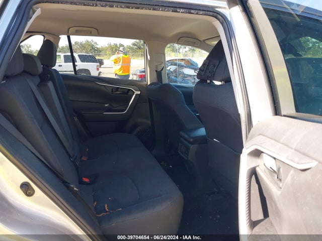 Toyota RAV4 LE 2022 2T3H1RFVXNC211914 Image 8