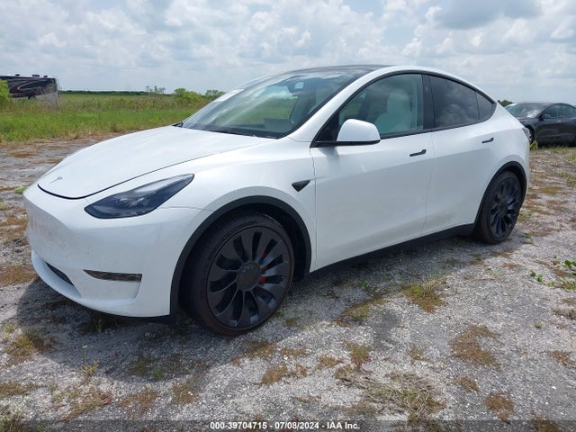 2024 TESLA MODEL Y 7SAYGDEF2RA268971 Photo 1