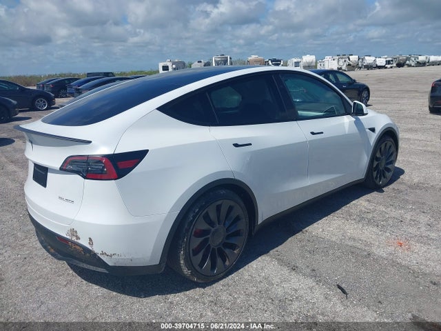 2024 TESLA MODEL Y 7SAYGDEF2RA268971 Photo 3