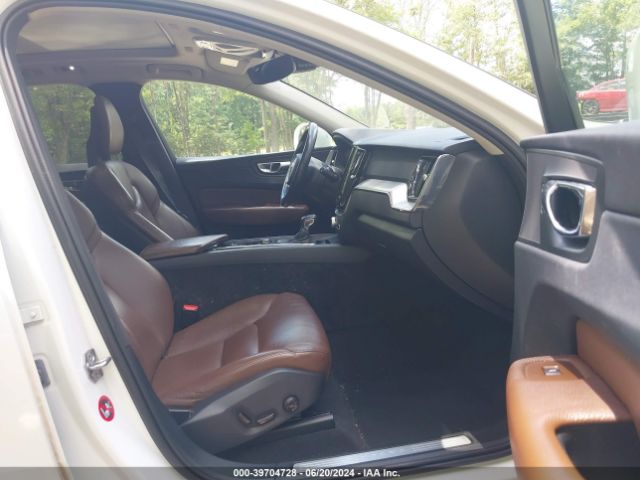LYVA22RK7JB116704 Volvo Xc60 T6 Momentum