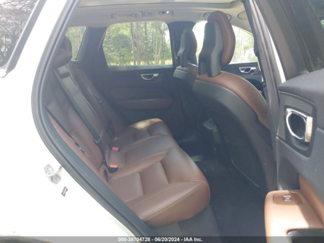 LYVA22RK7JB116704 Volvo Xc60 T6 Momentum