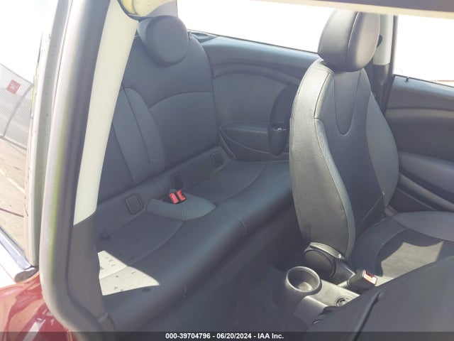 2010 MINI COOPER CLUBMAN WMWML3C59ATX38846 Photo 7