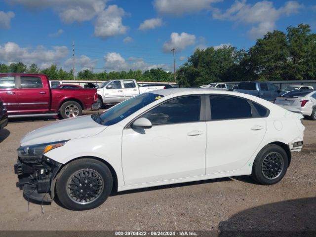 3KPF24AD6LE175197 KIA FORTE FE