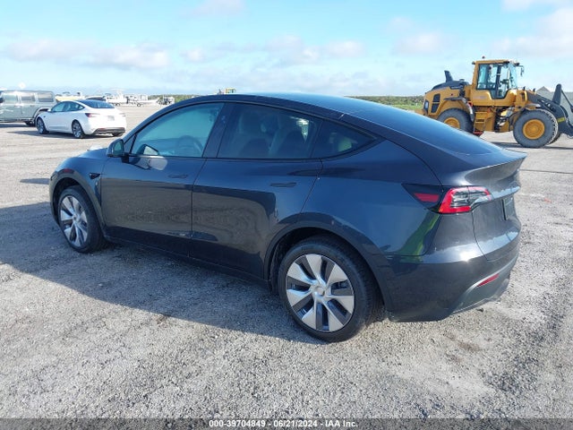 2024 TESLA MODEL Y 7SAYGDEE4RA283088 Photo 2