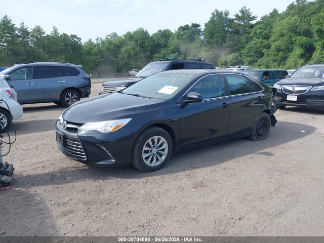 Toyota CAMRY LE 2017 4T1BF1FK9HU284363 Image 2