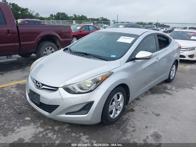 Hyundai ELANTRA SE 2015 5NPDH4AE7FH580077 Image 2