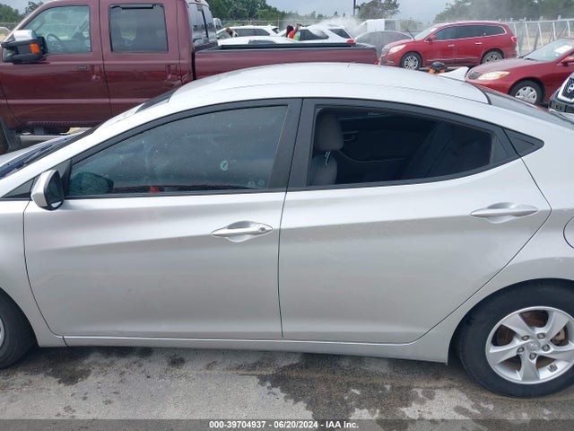 Hyundai ELANTRA SE 2015 5NPDH4AE7FH580077 Image 6
