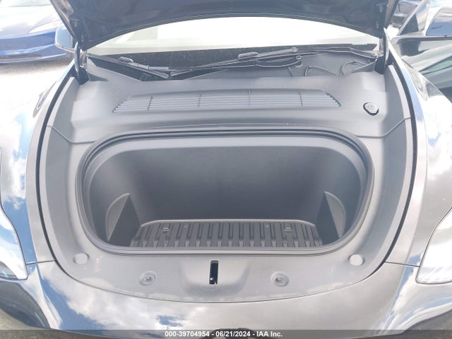 2024 TESLA MODEL Y 7SAYGDED8RF092915 Photo 9