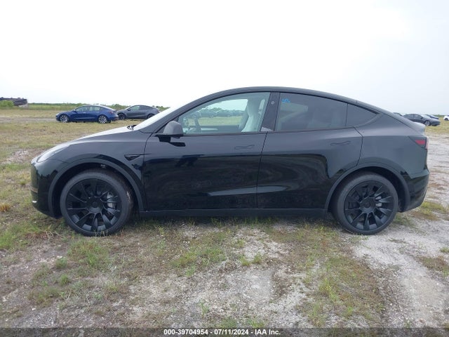 Tesla Model Y Long Range/rwd 2024 7SAYGDED8RF092915 Image 15
