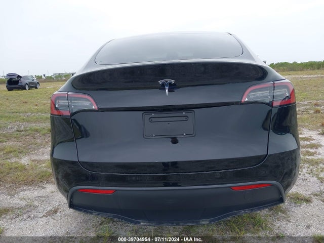 Tesla Model Y Long Range/rwd 2024 7SAYGDED8RF092915 Image 17
