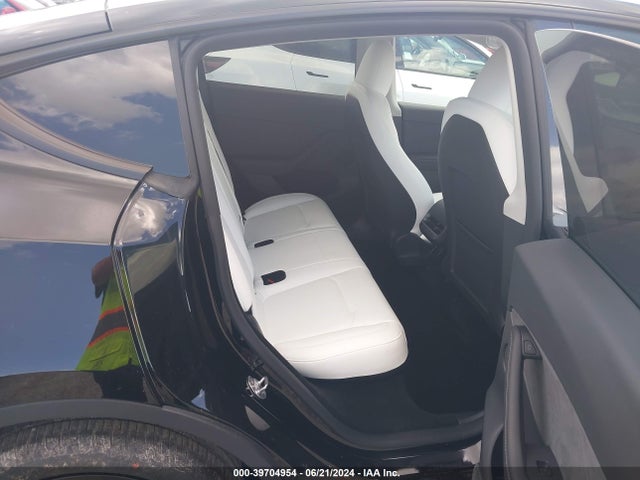 2024 TESLA MODEL Y 7SAYGDED8RF092915 Photo 7