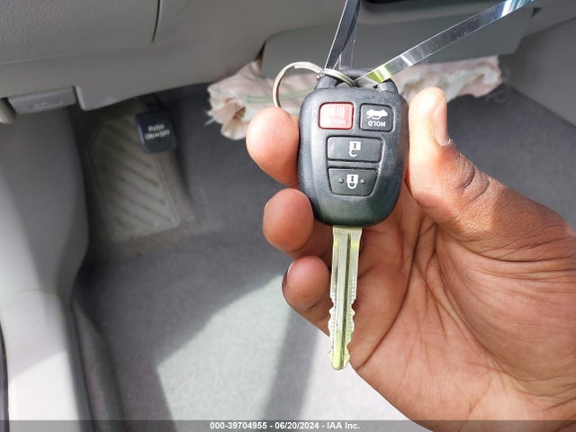 Toyota CAMRY LE 2017 4T1BF1FK6HU684171 Image 11