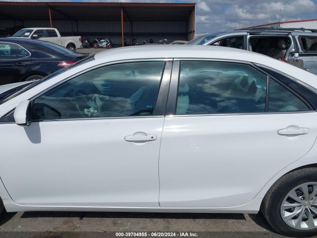 Toyota CAMRY LE 2017 4T1BF1FK6HU684171 Image 14