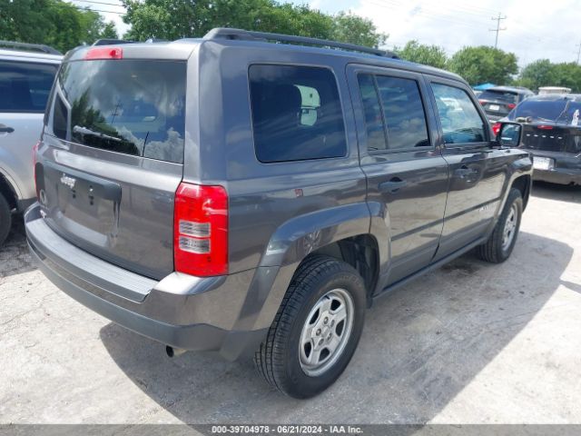 1C4NJPBB6FD186252 Jeep Patriot Sport