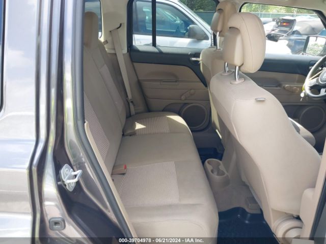 1C4NJPBB6FD186252 Jeep Patriot Sport
