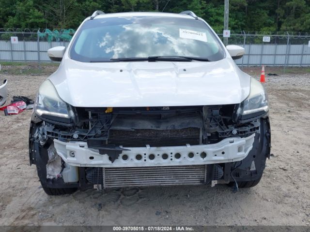 1FMCU9J92GUC73135 Ford Escape Titanium