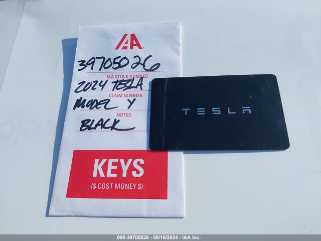 2024 TESLA MODEL Y 7SAYGDED5RF084030 Photo 10