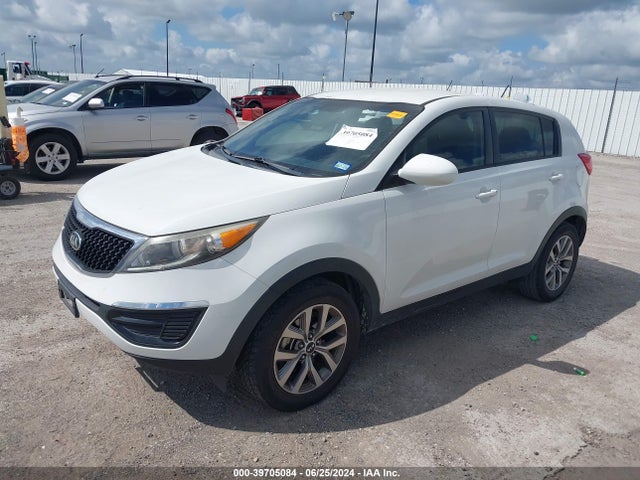 KIA Sportage Lx 2015 KNDPB3AC3F7739737 Image 2