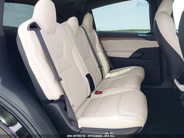 Tesla Model X Long Range 2024 7SAXCDE56RF446415 Image 8