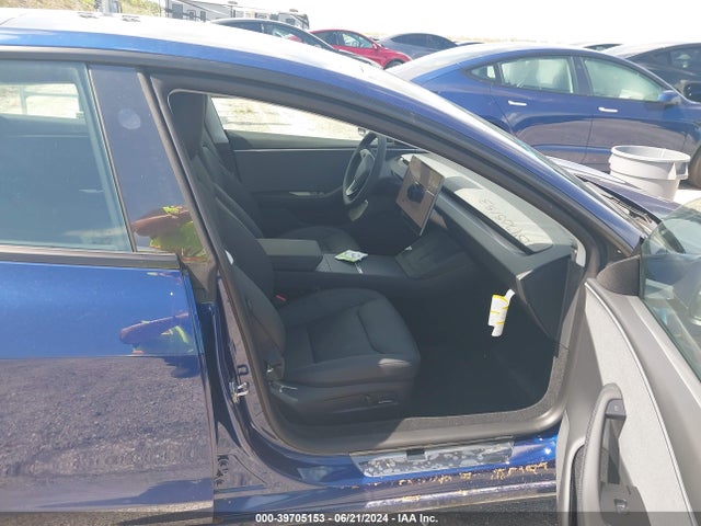 2024 TESLA MODEL 3 5YJ3E1EA2RF750214 Photo 4