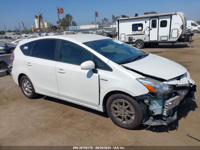 Toyota Prius V Four 2015 JTDZN3EU7FJ027656 Image 13