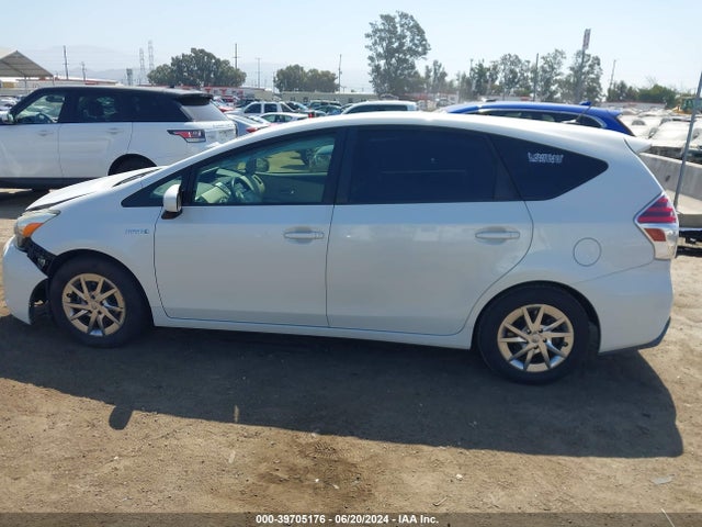 Toyota Prius V Four 2015 JTDZN3EU7FJ027656 Image 14