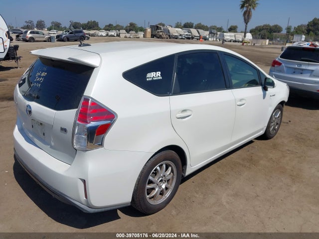 Toyota Prius V Four 2015 JTDZN3EU7FJ027656 Image 4