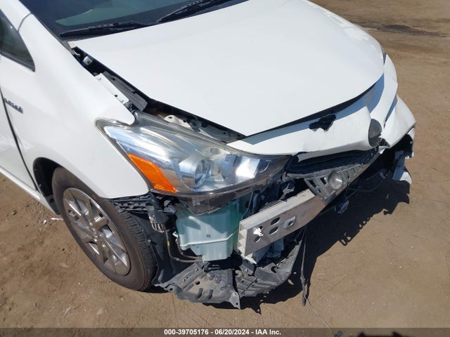 Toyota Prius V Four 2015 JTDZN3EU7FJ027656 Image 6
