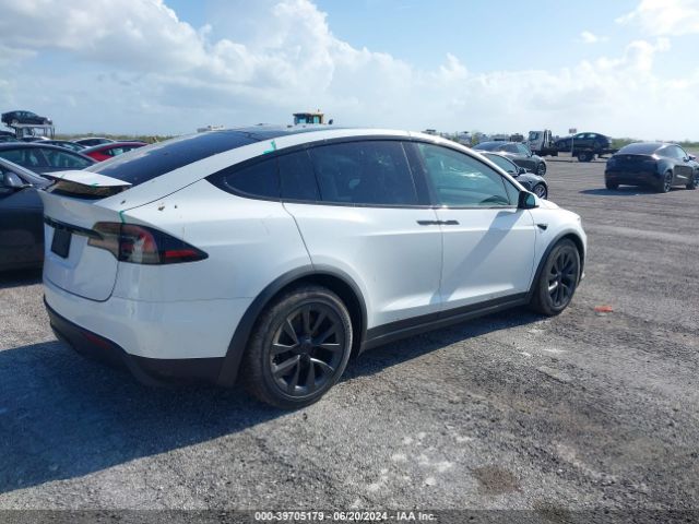 7SAXCDE51RF443387 Tesla Model X Long Range