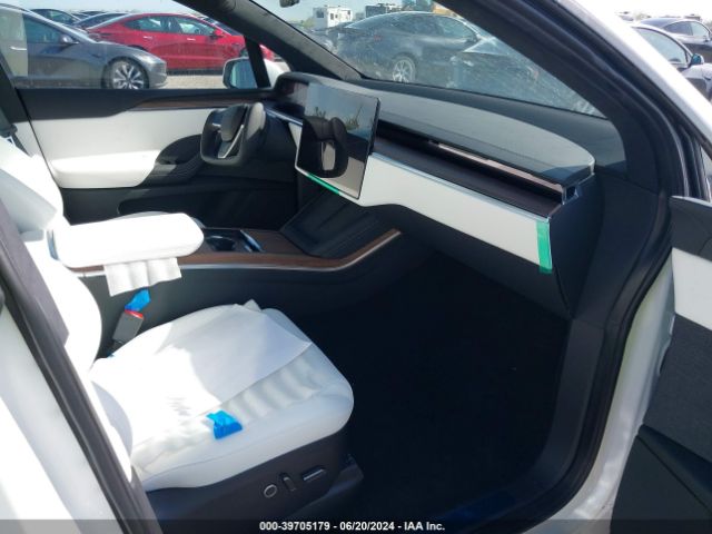 7SAXCDE51RF443387 Tesla Model X Long Range
