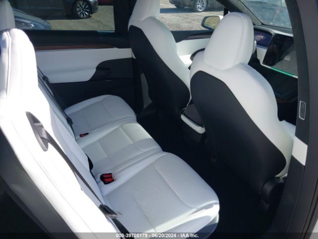 7SAXCDE51RF443387 Tesla Model X Long Range
