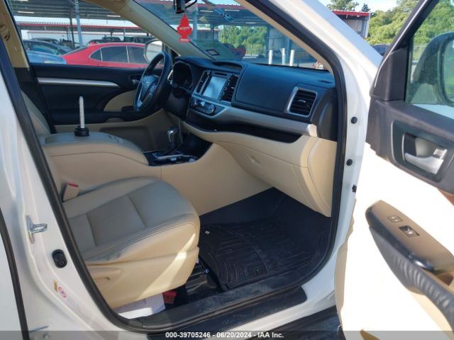 5TDKKRFH8FS051126 Toyota Highlander Xle V6