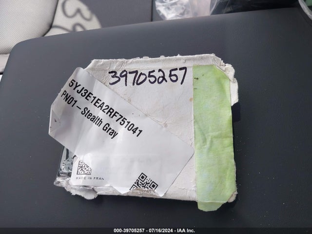 2024 TESLA MODEL 3 5YJ3E1EA2RF751041 Photo 10