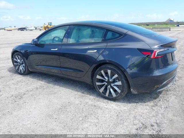2024 TESLA MODEL 3 5YJ3E1EA2RF751041 Photo 2