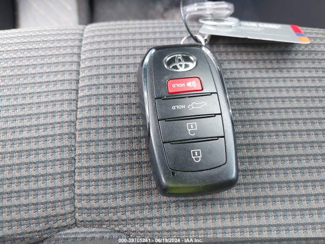 Toyota Highlander Le 2024 5TDKDRBH2RS533949 Image 11